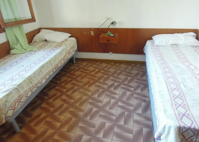 Peaceful With Garden 500mt From The Sea Μπιμπιόνε