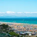Apartamento Peaceful With Garden 500mt From The Sea *