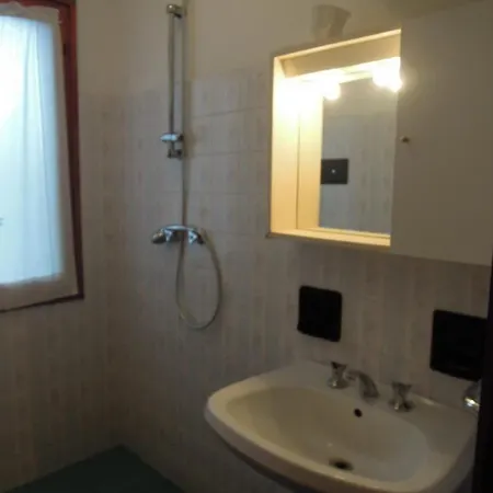 Peaceful Villa With Garden 500Mt From The Sea