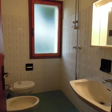 With Garden In A Quiet Place 500m From The Sea Apartment