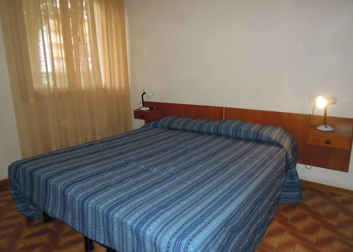 Apartment Peaceful With Garden 500mt From The Sea